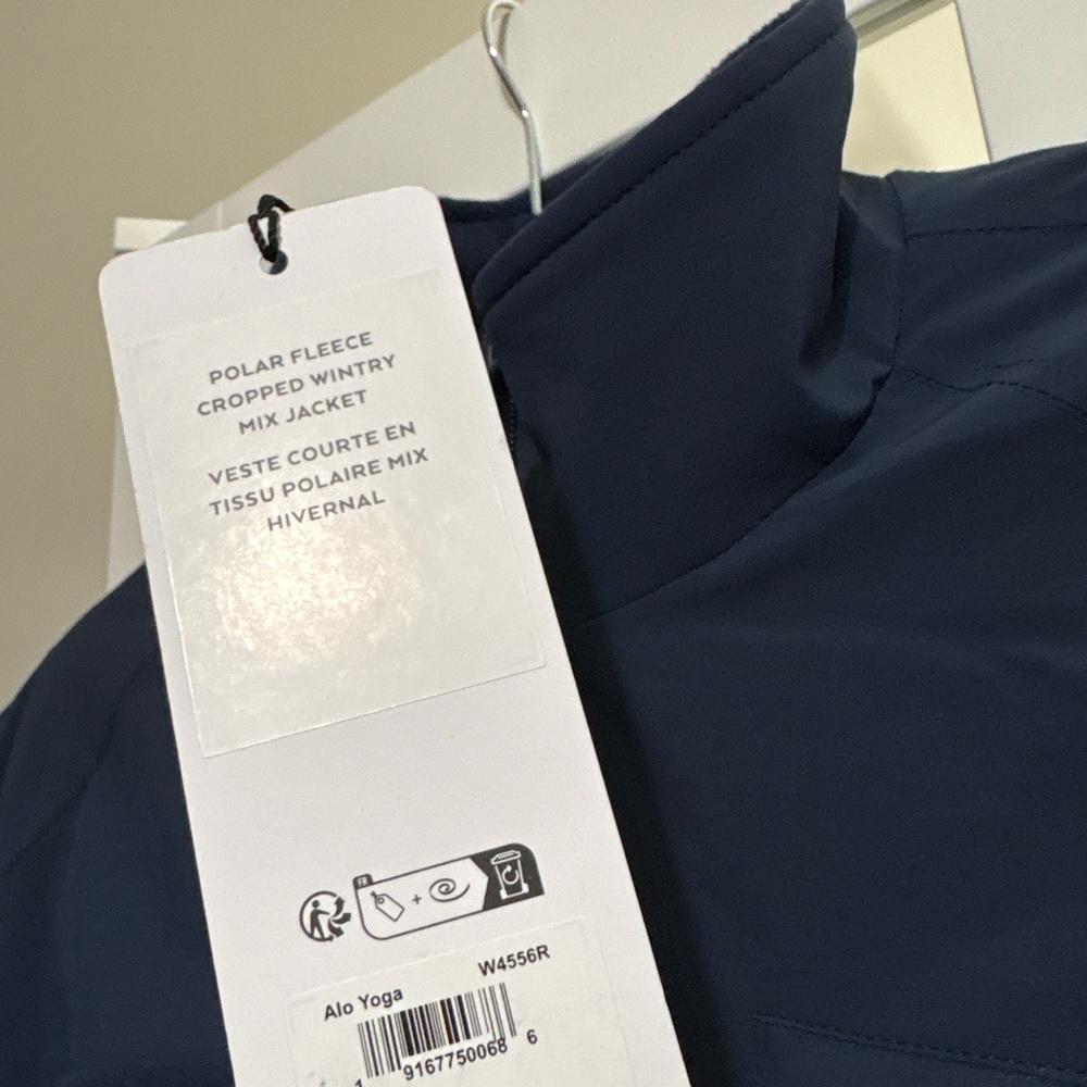 ALO Yoga Polar Fleece Cropped Wintry Mix Jacket in Navy size Medium NWT - Picture 2 of 5